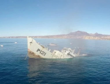Βίντεο: Βύθιση πλοίου του μεξικανικού Ναυτικού